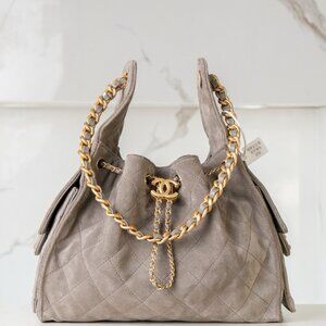 Classic CHANEL Bag: A Stylish and Versatile Choice for Elegance